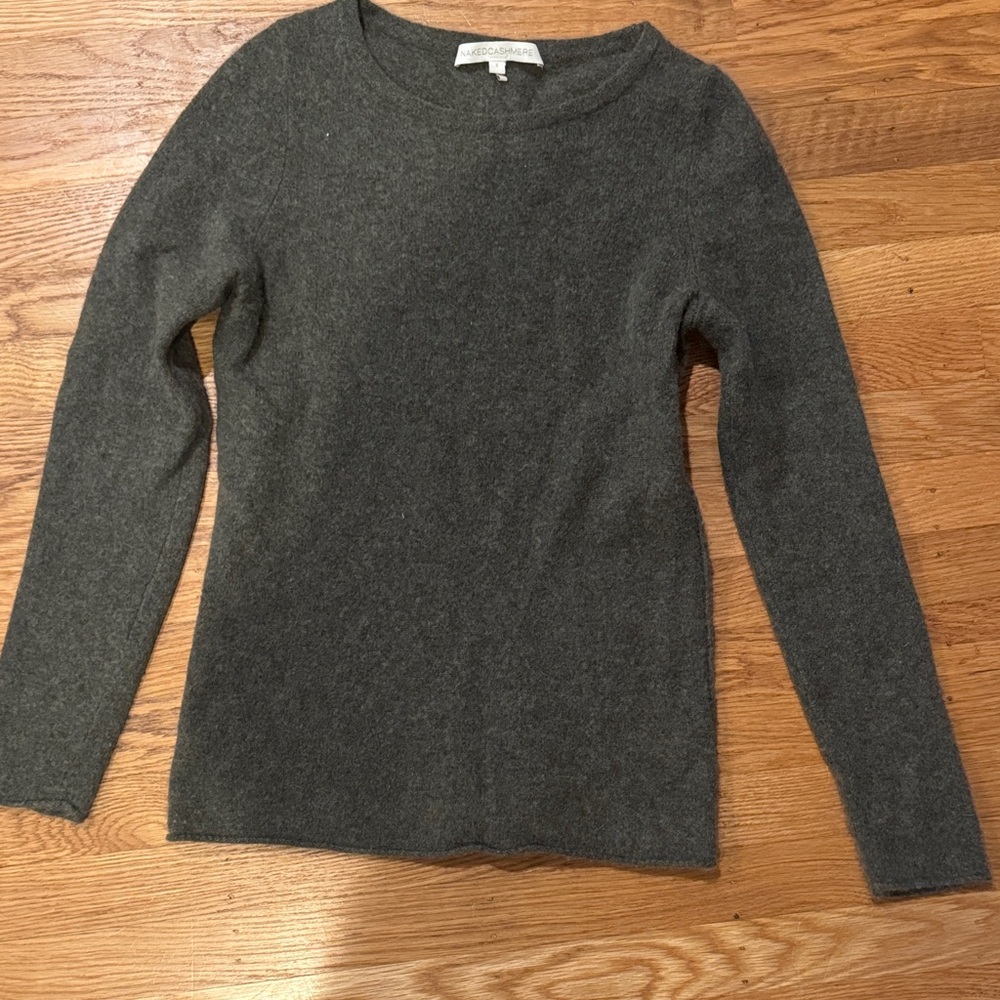 Gray/Green Cashmere Long Sleeve Sweater